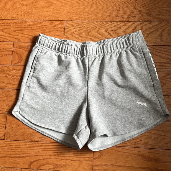 Women’s Puma Training / Lounger Sweat Shorts - Picture 11 of 11